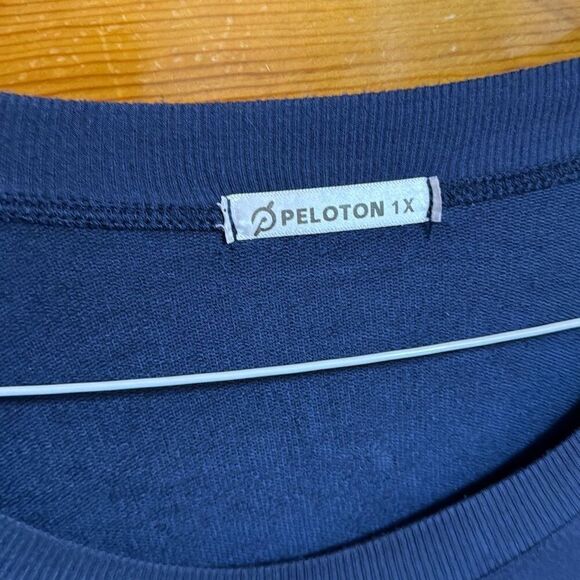 Peloton Navy Blue Long Sleeve Tee T-Shirt Women’s US 1X - Picture 3 of 7